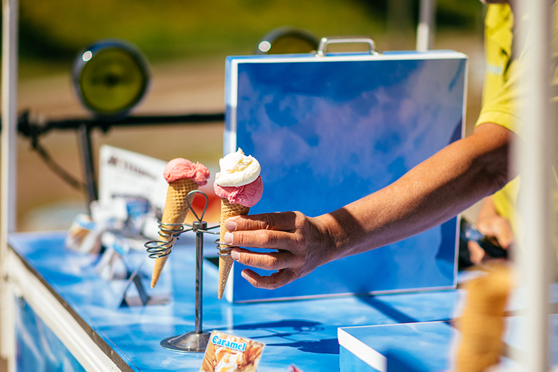 Full ice cream cart setup at corporate event in Brabant